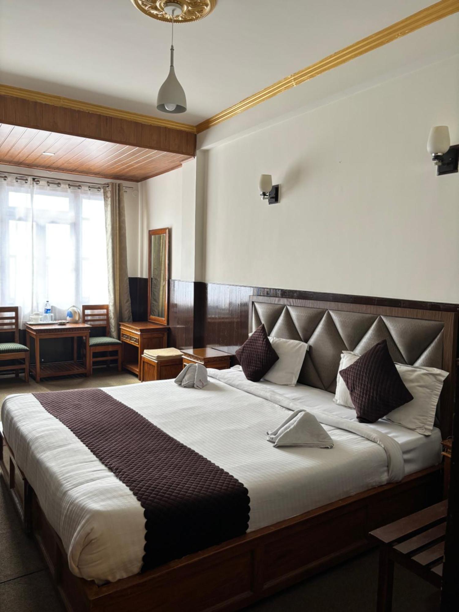 Hotel Kasturi Palace & Restaurant Darjeeling Darjeeling  Eksteriør bilde