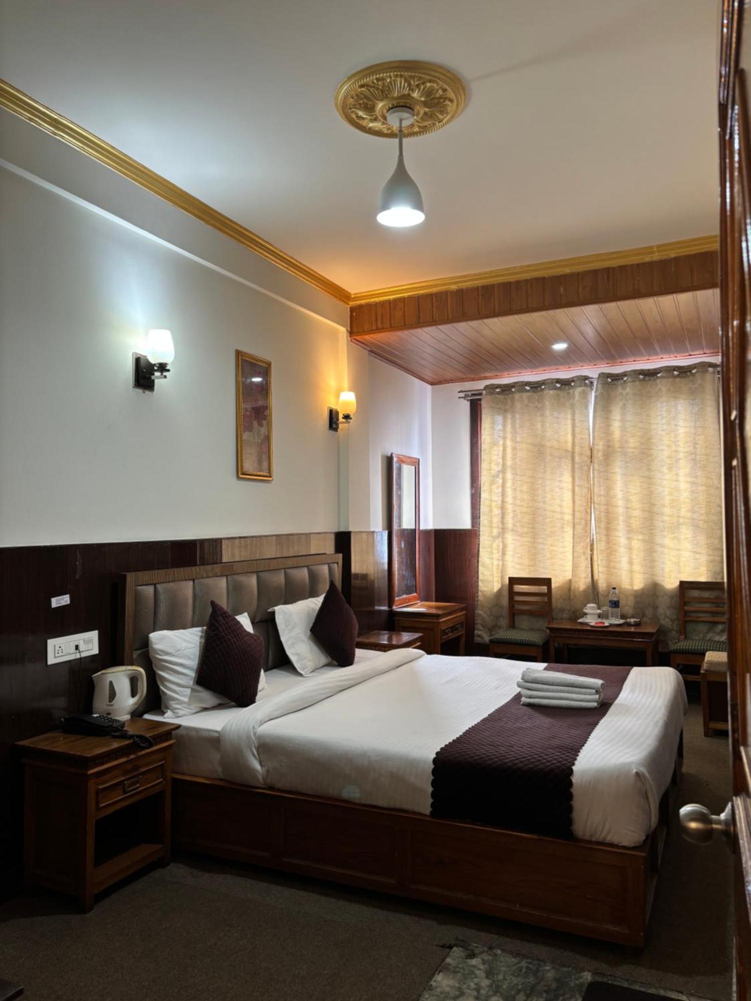 Hotel Kasturi Palace & Restaurant Darjeeling Darjeeling  Eksteriør bilde