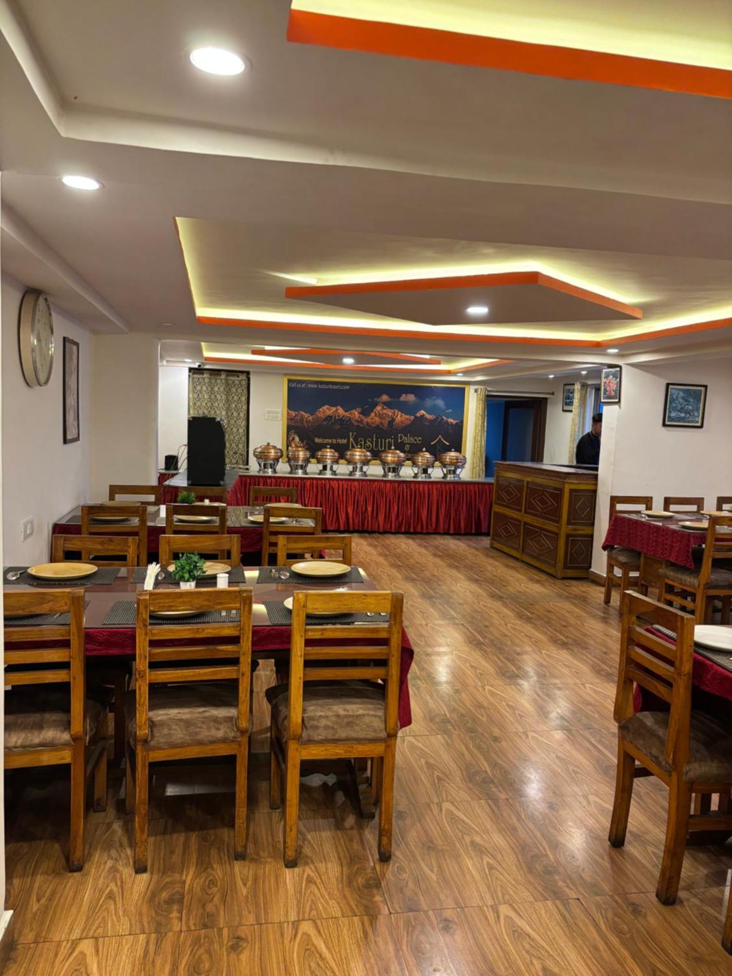 Hotel Kasturi Palace & Restaurant Darjeeling Darjeeling  Eksteriør bilde